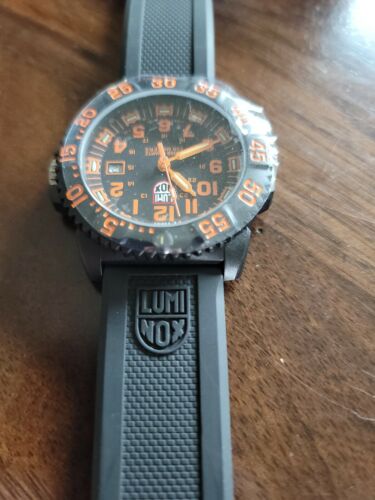 Luminox on sale 3059 orange