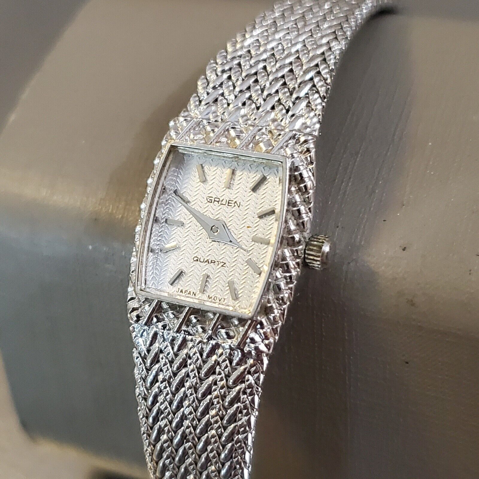 Vintage GRUEN Watch Women's Silver Tone Quartz Japan