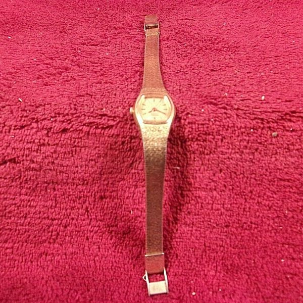 Vintage Seiko Quartz, 2 Jewel Womens Wrist Watch 2C21-5149 RO 652078, Band  #D501 | WatchCharts