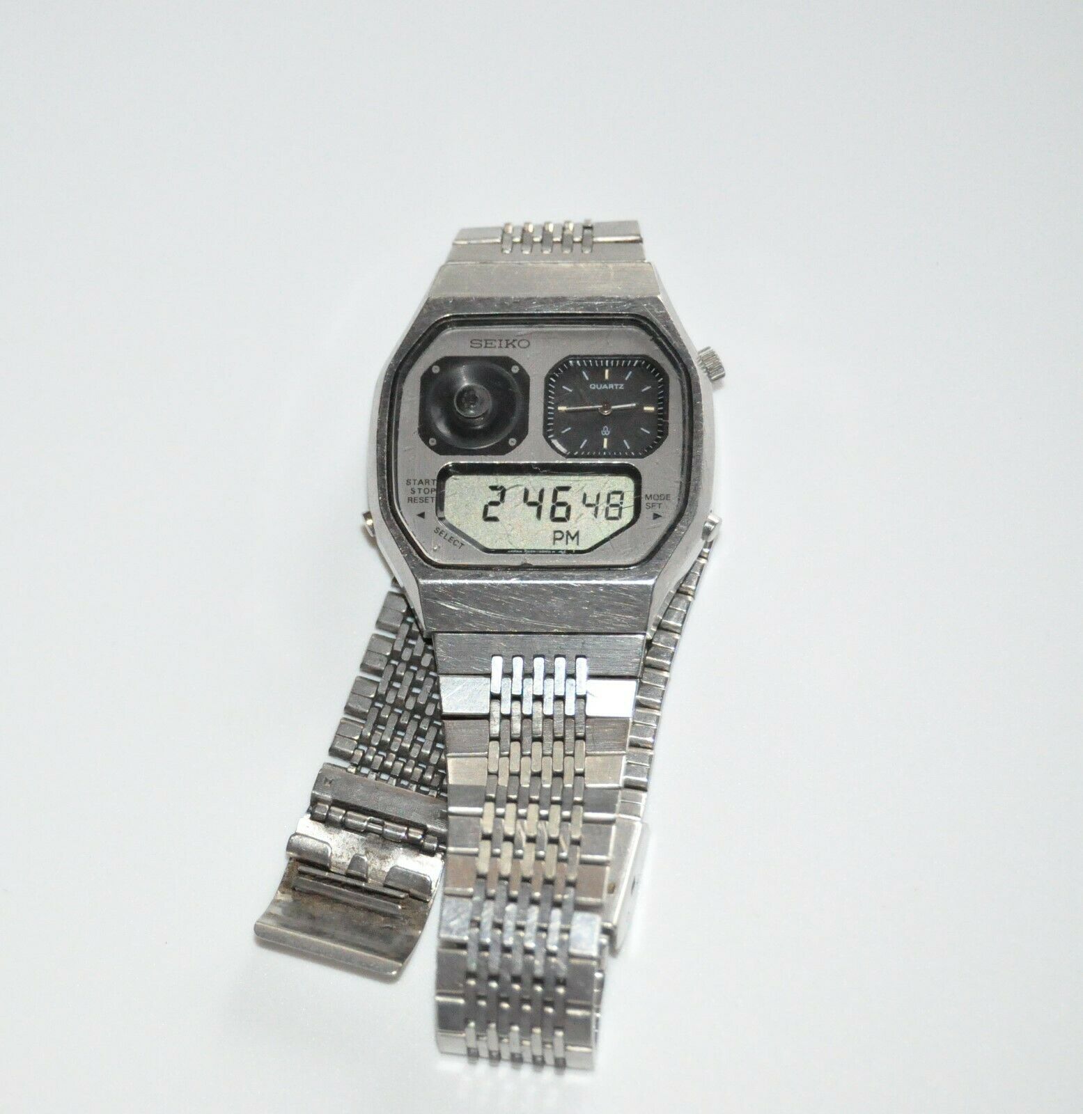Men's Seiko Watch H239-5020 Robot Face Digi-Ana Watch 1980