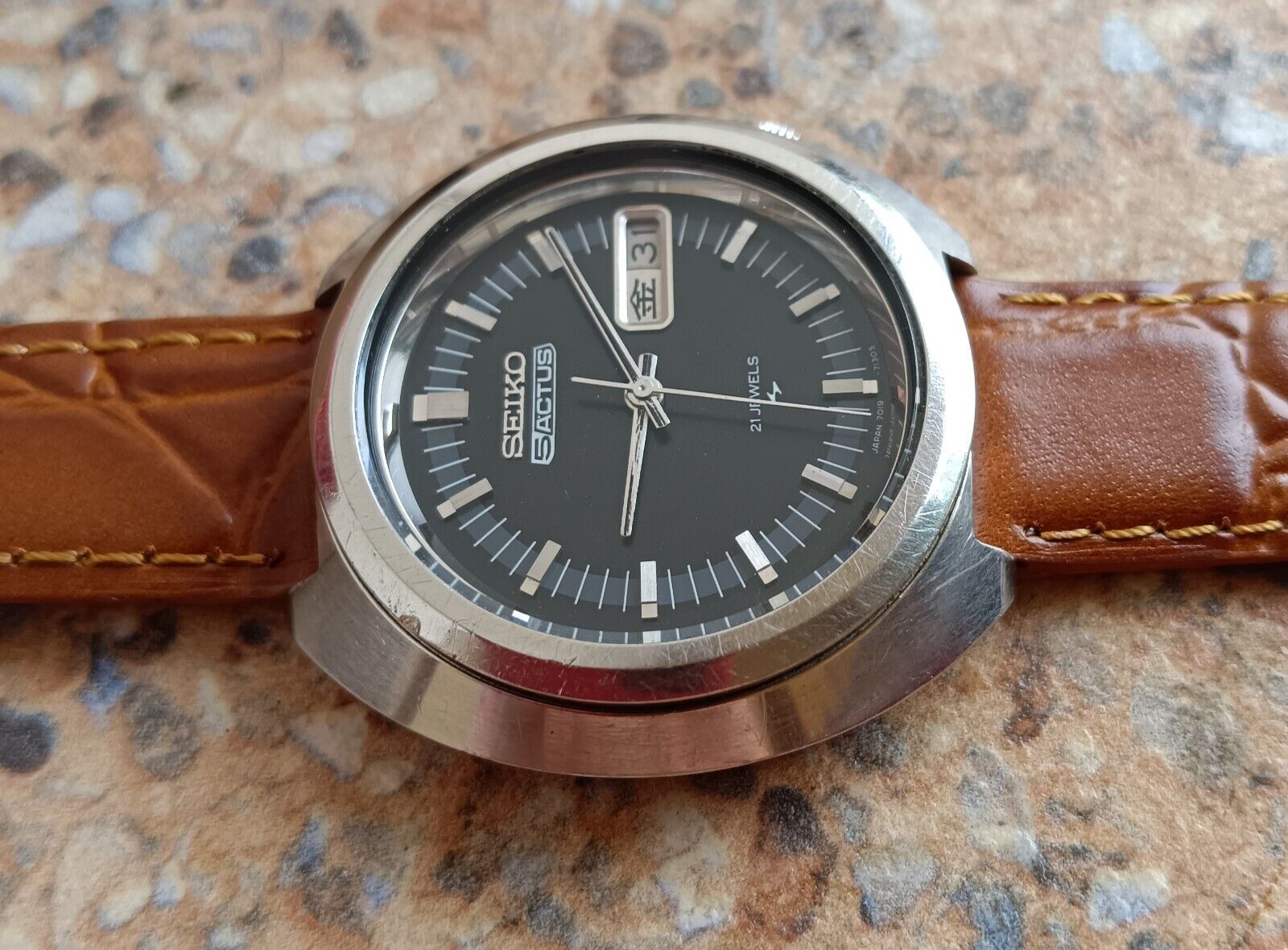 Seiko 7019 7020 sale