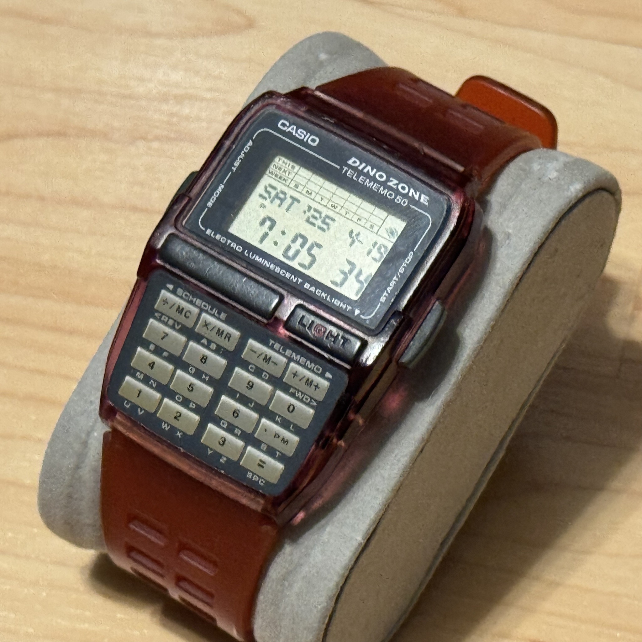Rare & Authentic CASIO DBC-63 Data Bank DINO ZONE - Clear
