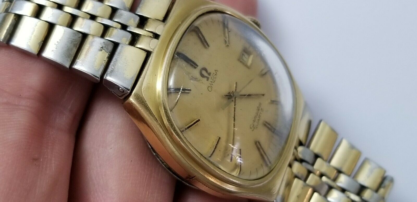 Omega Seamaster cal 1342 Vintage Men`s Quartz Watch gold 20