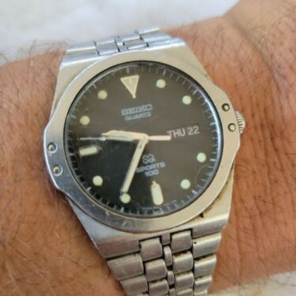 Vintage Seiko SQ Sports 100 Quartz 8229 701A With new