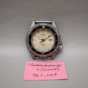 WTS] Vintage 1986 Seiko 2A22-0310 Cream Dial Titanium Professional