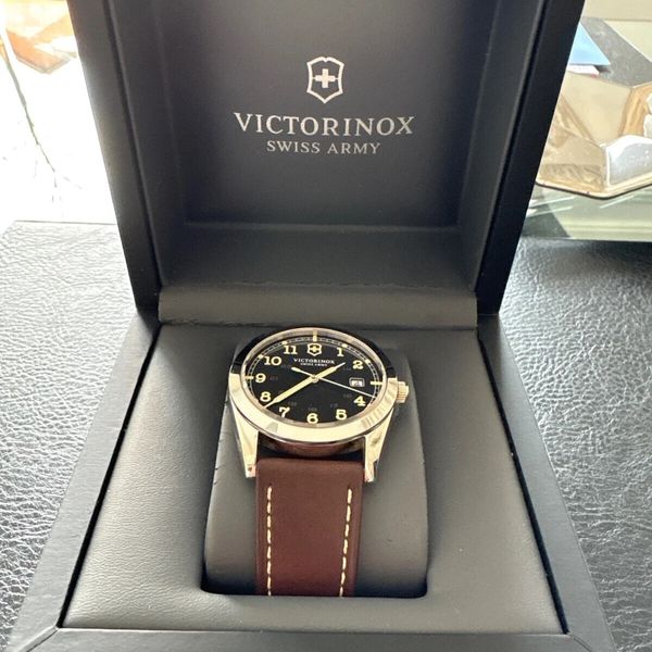 victorinox-swiss-army-241585-infantry-quartz-mens-watch-boxed-vgc
