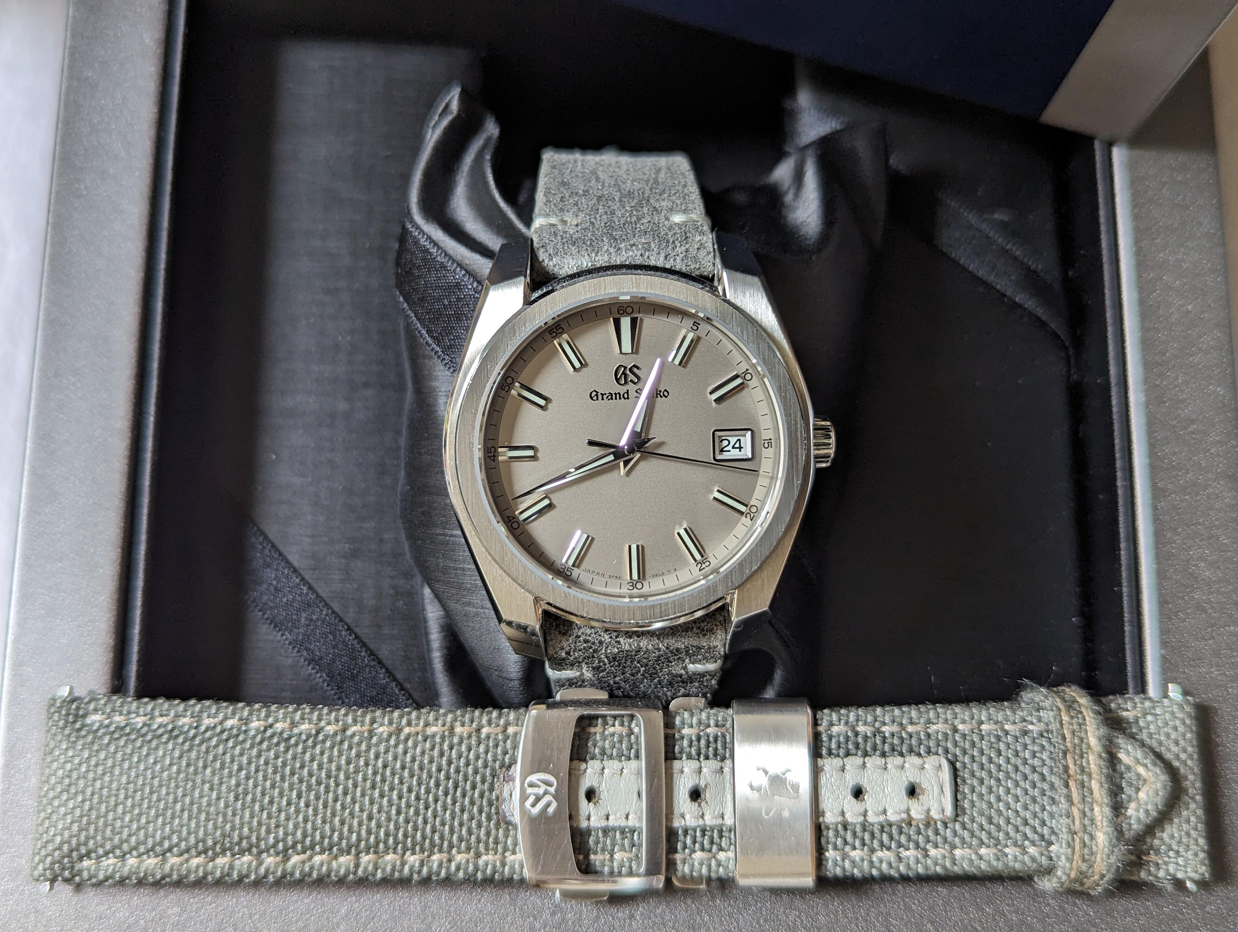 Grand seiko quartz outlet sbgv245