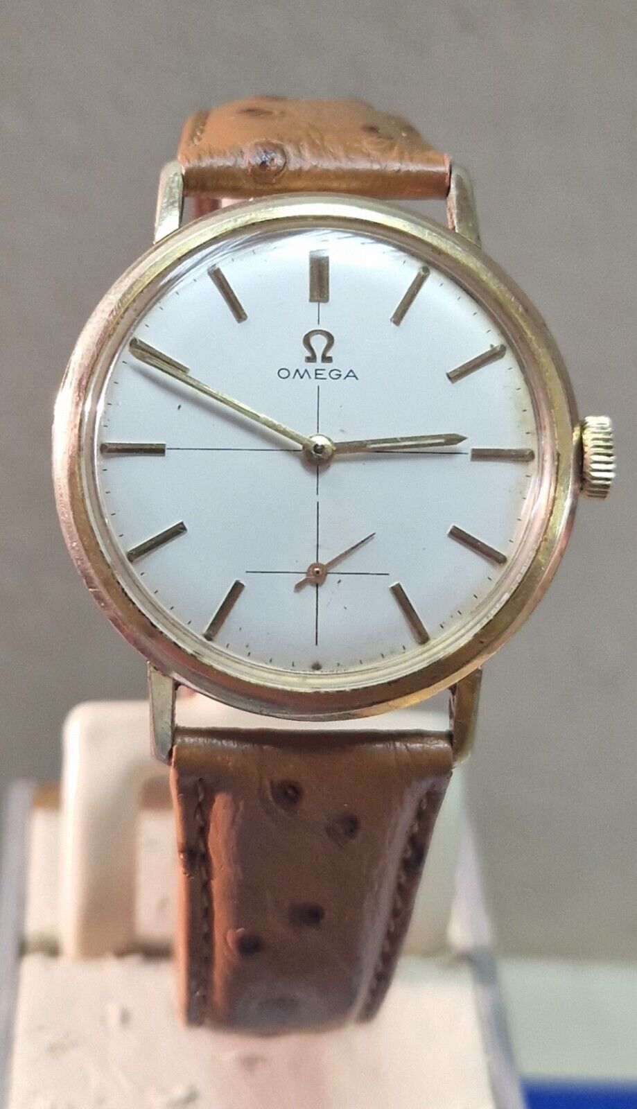 Vintage Omega Hand Winding Watch - cal 269 - ref 121.002-62