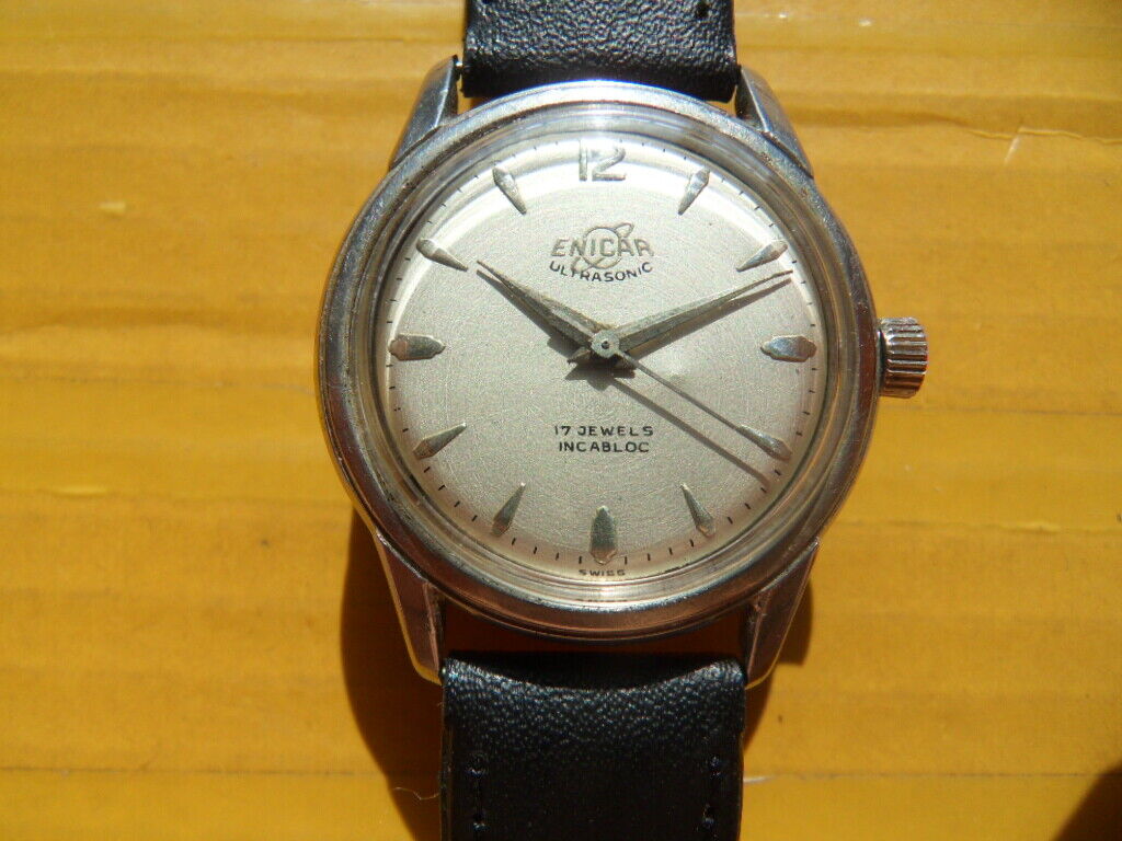 Vintage SWISS ENICAR ULTRASONIC 17 Jewels Manual Men's Watch,cal