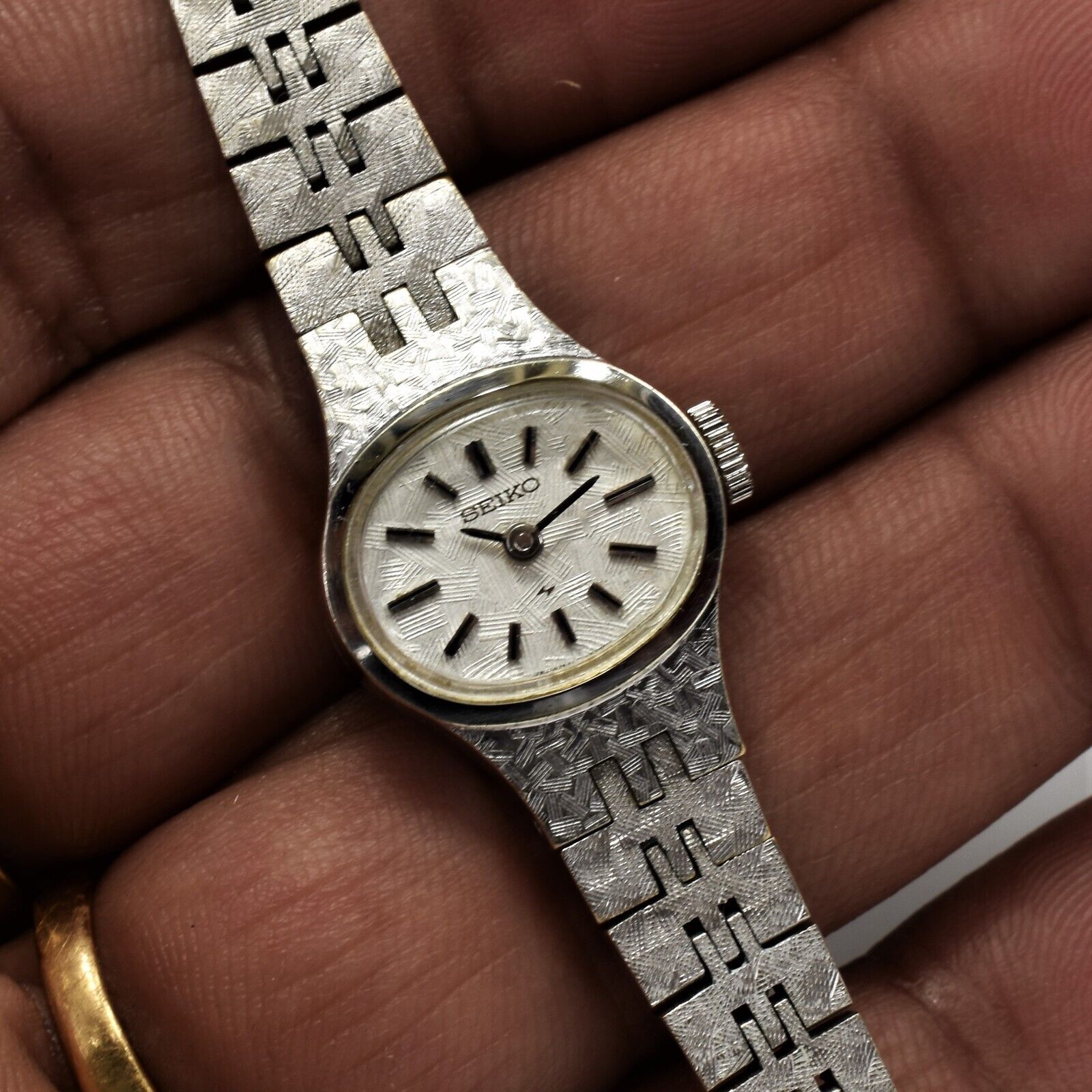 Vintage seiko women's on sale watches