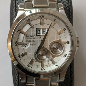 Seiko 7D48-0AA0 Premier Kinetic Perpetual SNP001 watch silver dial (ships  free) | WatchCharts