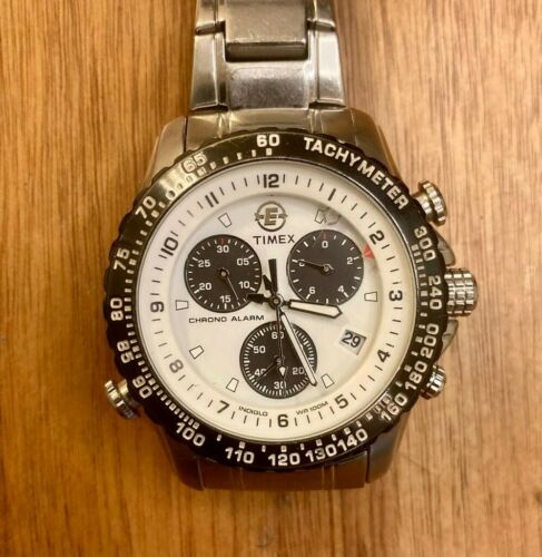 Timex T42331 Expedition Chronograph Daytona Panda Stainless Bracelet |  WatchCharts