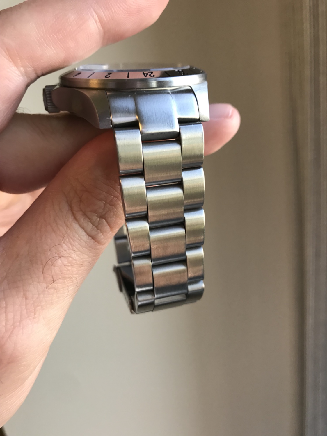 Bernhardt binnacle gmt outlet ii