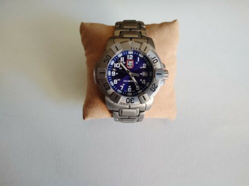 Luminox RARE Titanium Navy Seals 6600 Series 200 Meters Wrist