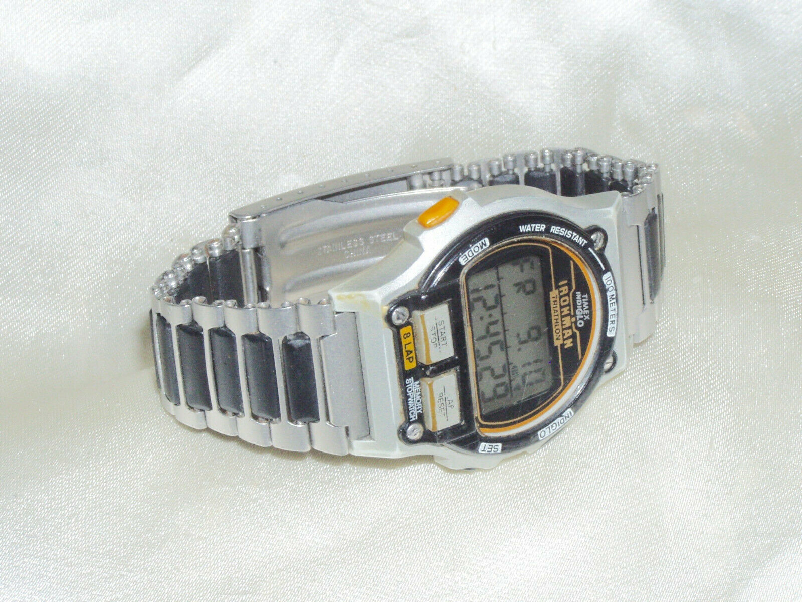 Vintage 1990 display picture 1
