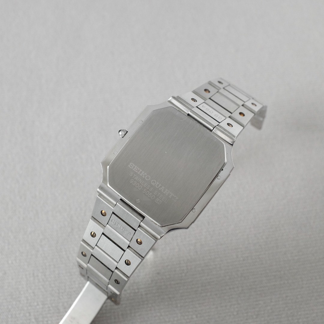 【美品】Credor 9300-5050 Vintage Rare Seiko Credor 9300-5050 Quartz Watch w/ Silver