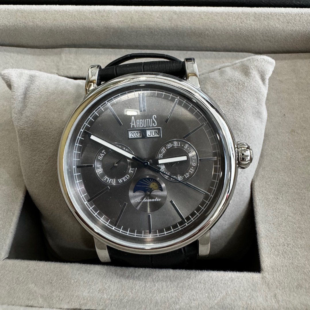 Arbutus best sale automatic watch