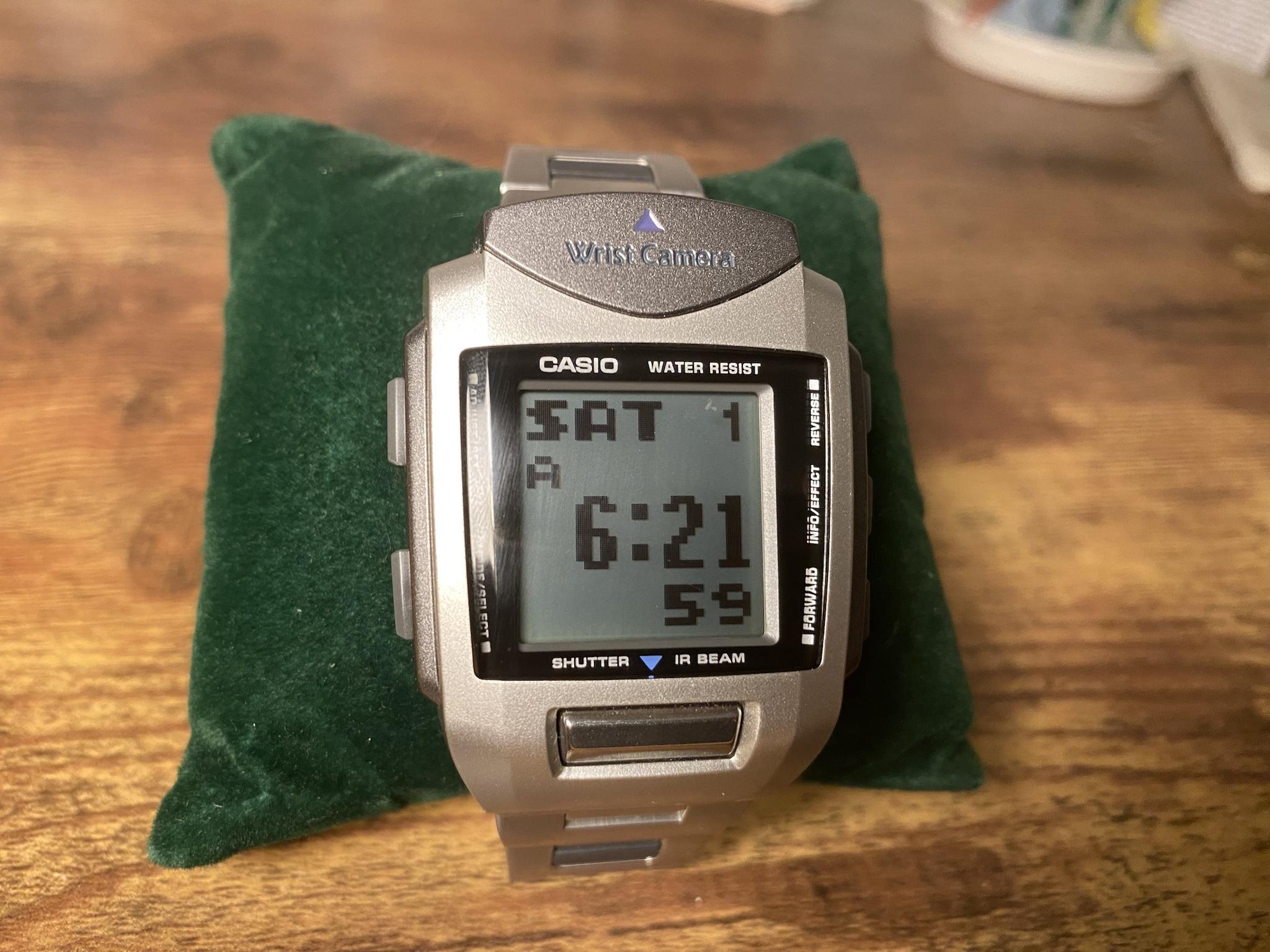 WTS] Casio 2220 WQV-1 Steel wrist camera | WatchCharts Marketplace