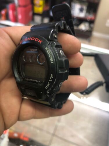 CASIO G-Shock 3230 DW-6900 Illuminator Quartz Digital Men's