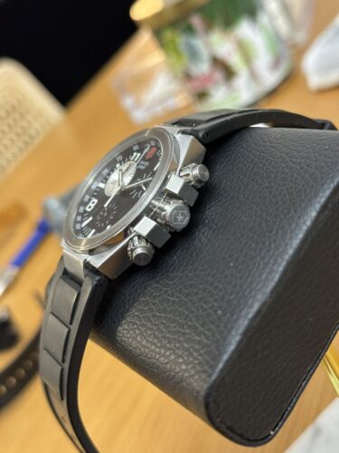 Men's SWISS CHRONOGRAPH Watch VICTORINOX SWISS ARMY 