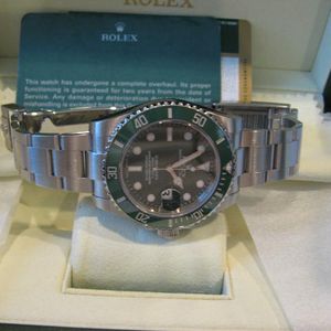 FS: 116610LV Rolex Submariner “Hulk” Full Set