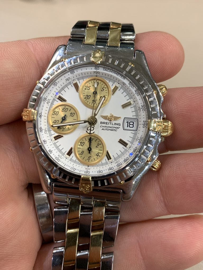 breitling chronomat b13050