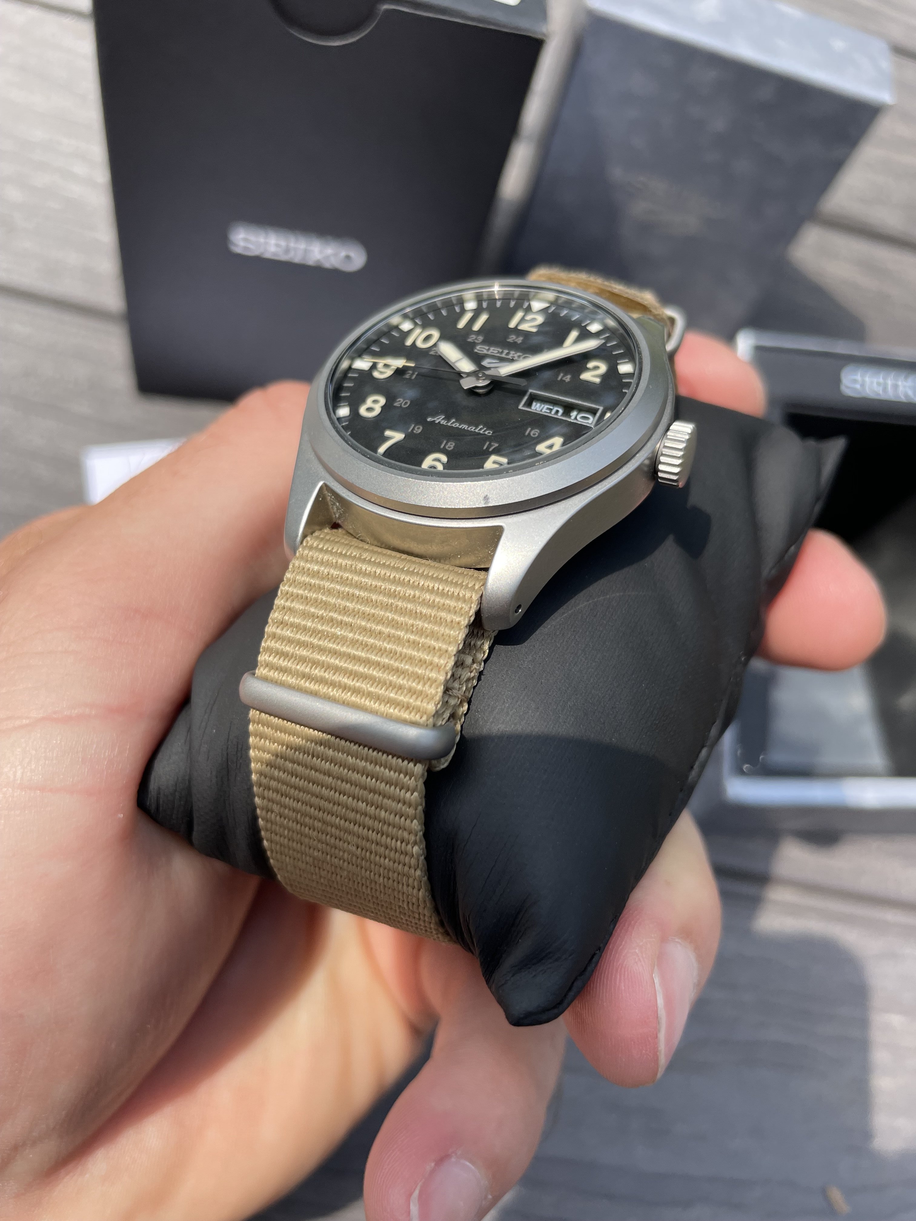 [$160 USD] Seiko 5 SRPG35 Field Watch | WatchCharts Marketplace