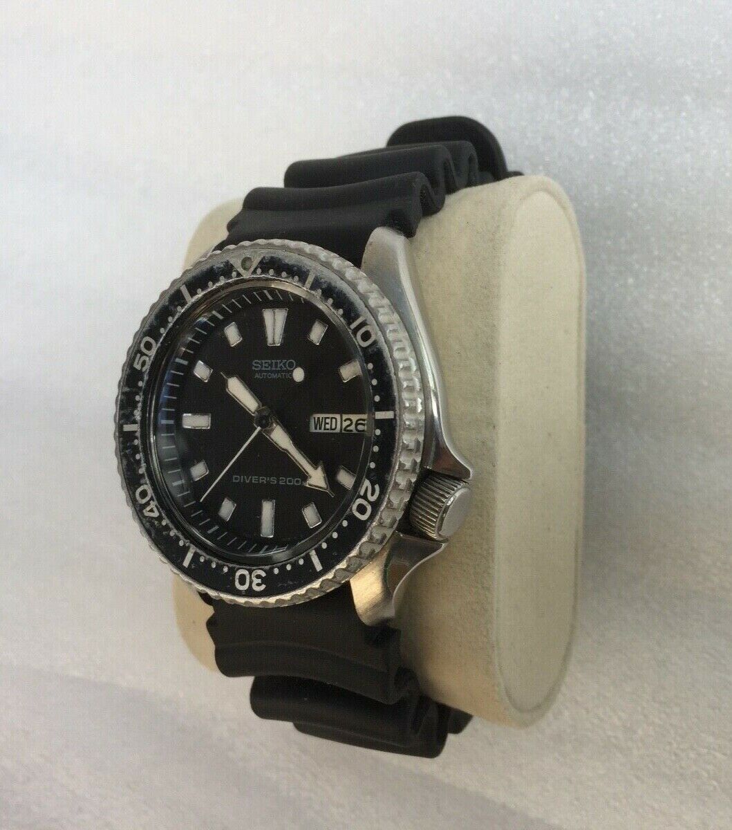 Seiko rare SKX 399 automatic diver w/applied squarish shaped lumed hour  markers | WatchCharts