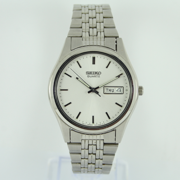 Vintage Seiko Quartz 7n43-9011 Gents Stainless Steel Wrist Watch Day ...