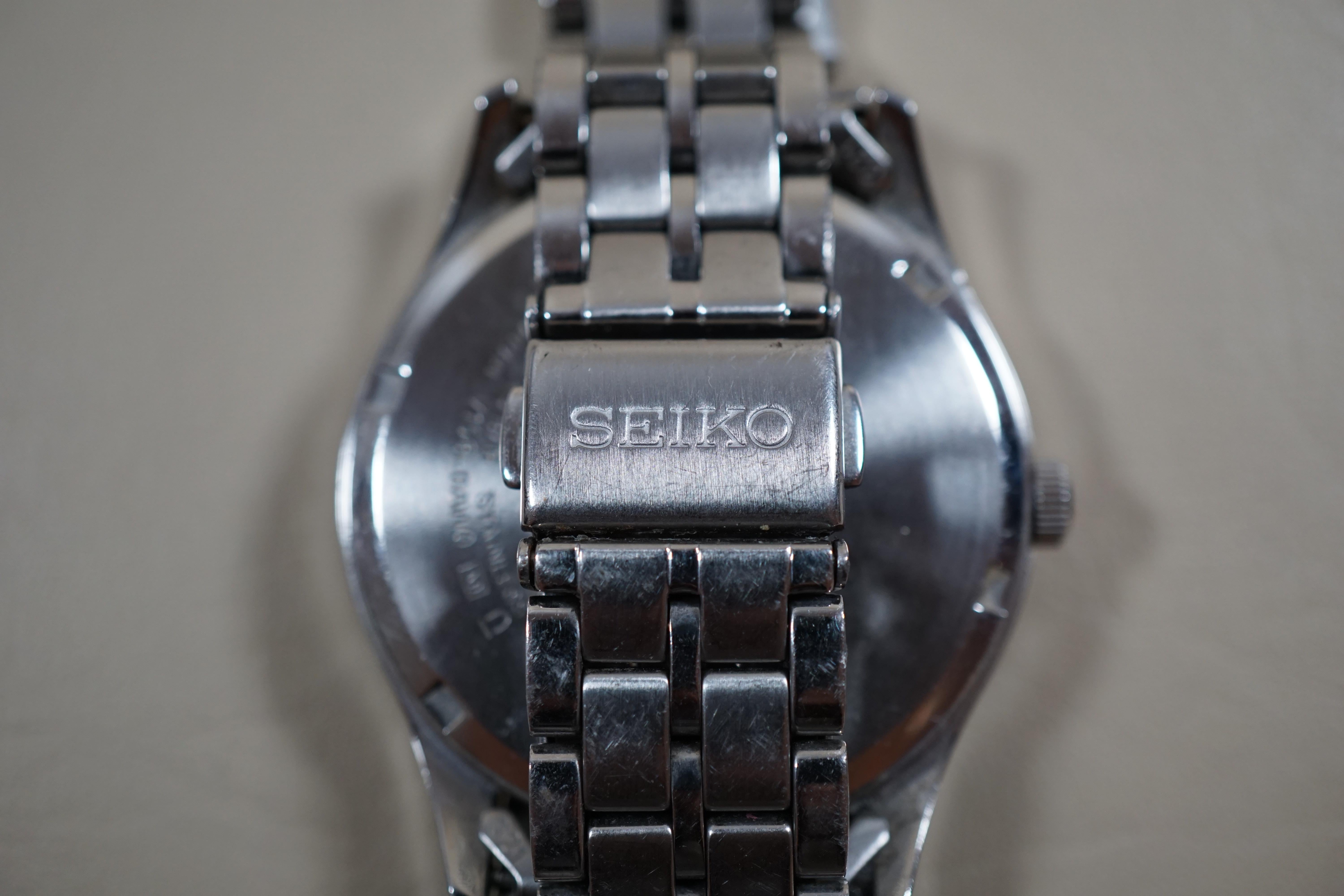 WTS] Seiko Spirit SBPX067 V158 White Dial Sapphire Solar Quartz