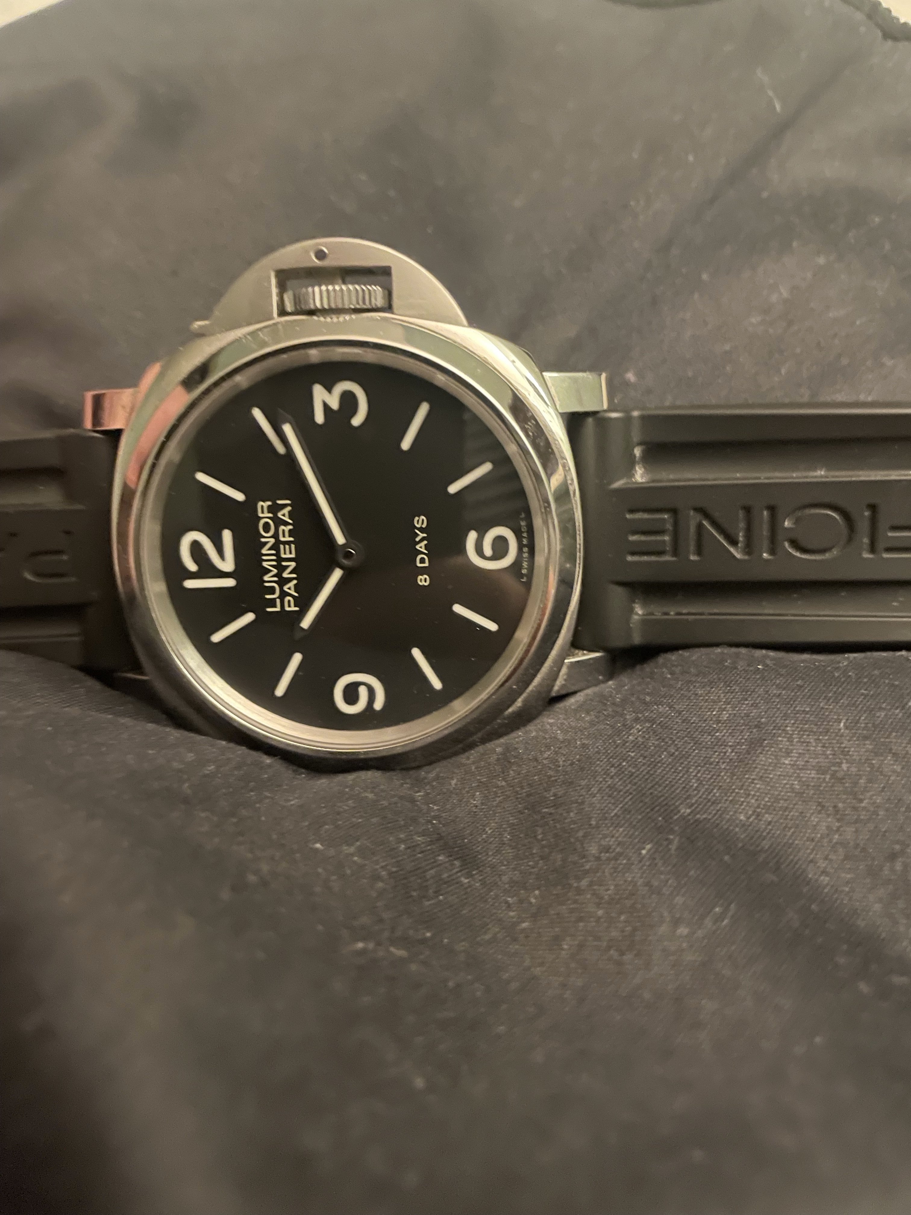 Panerai pam 560 hot sale