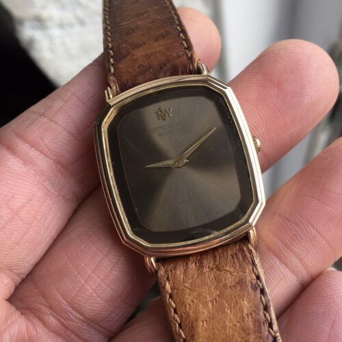 Lovely 1980's Raymond Weil Geneve 9517 18K brown dial tank watch