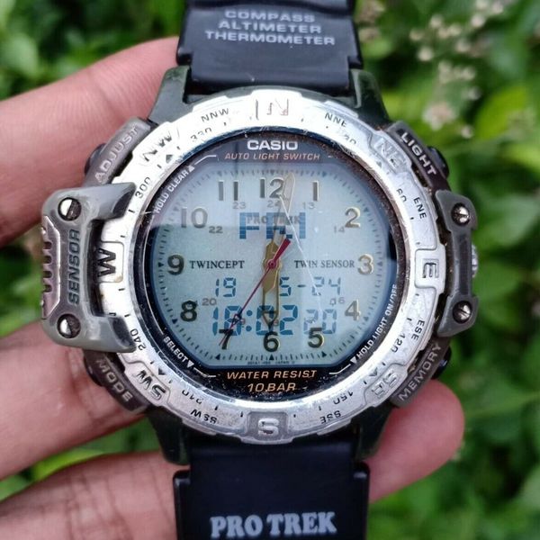 Casio ProTrek 1375 PRT50 Compass Barometer Temperature Altimeter Japan