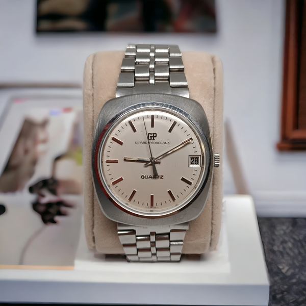 Rare Girard Perregaux Vintage Quartz watch with original box