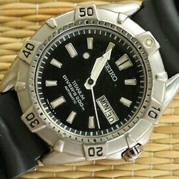 SEIKO 7S26-0150 TITANIUM 200M BLACK DIAL AUTOMATIC MOVEMENT DIVERS ...