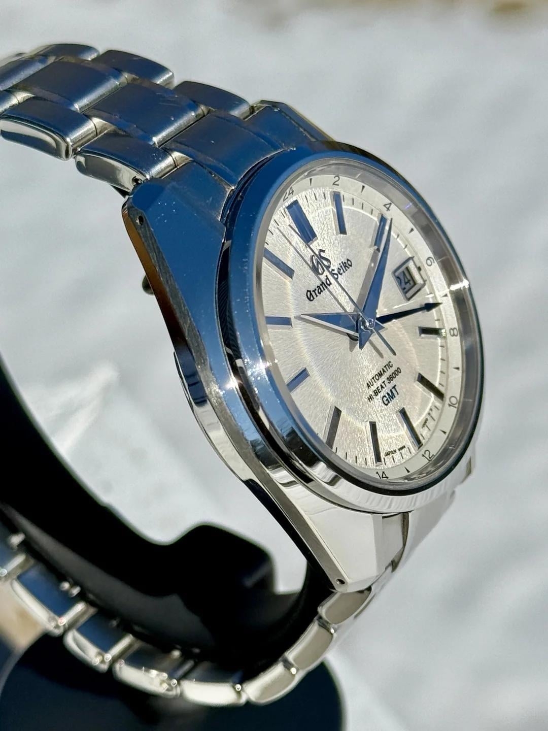 WTS] Grand Seiko SBGJ201 -White Mt. Iwate Dial 9S86 Hi-Beat