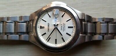 SEIKO QUARTZ DOLCE WATCH 8F33 0030 MADE IN JAPAN WatchCharts