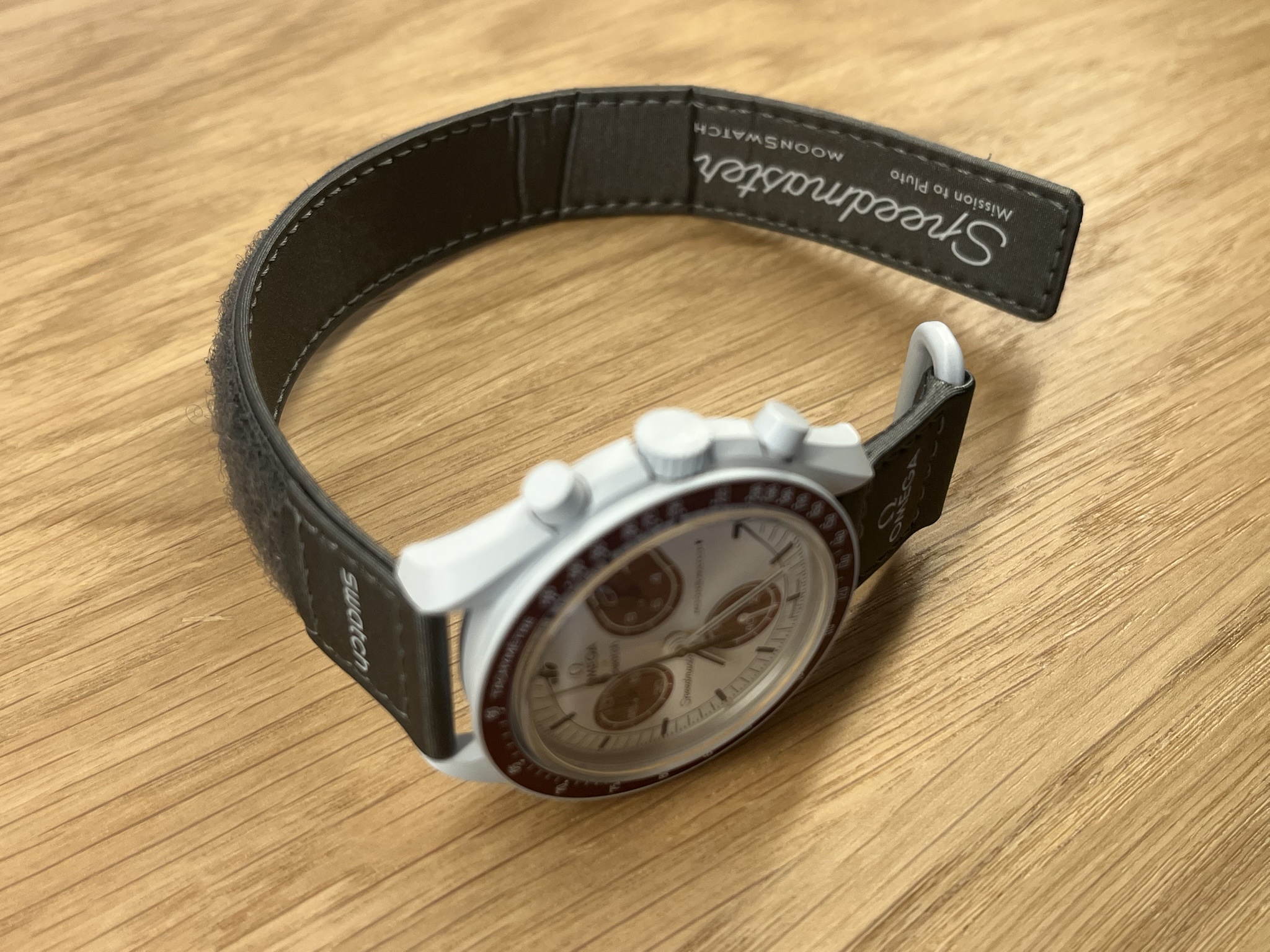 WTS/WTT] Omega x Swatch Mission to Pluto MoonSwatch | WatchCharts