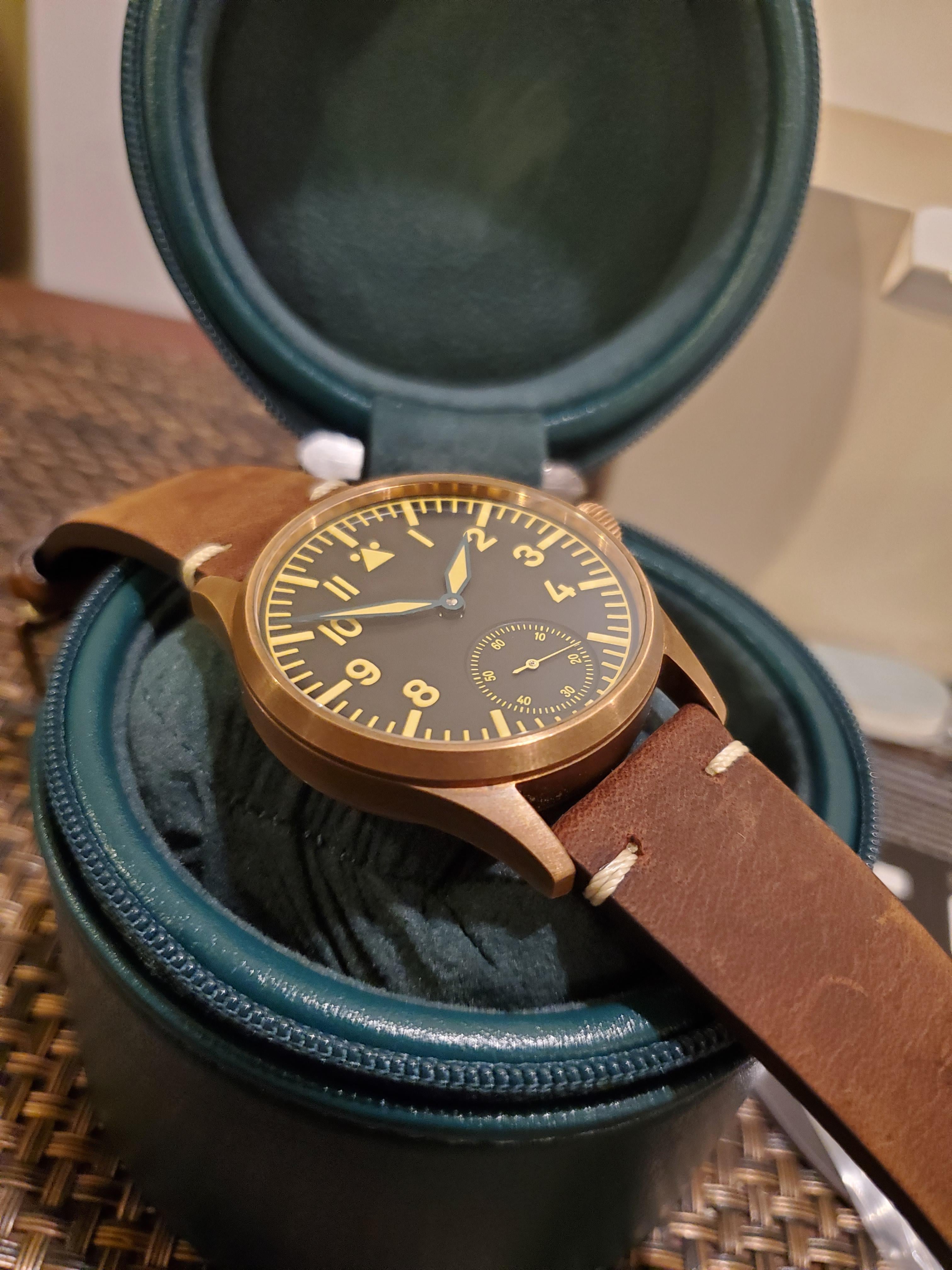 San martin bronze hot sale pilot watch