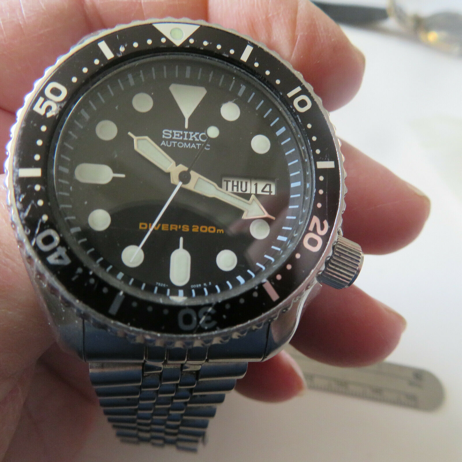WATCH SEIKO SCUBA DIVER'S 200mm AUTOMATIC DAY & DATE STAINLESS STEEL  RUNNING | WatchCharts