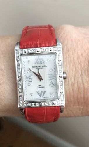 Raymond weil tango discount square