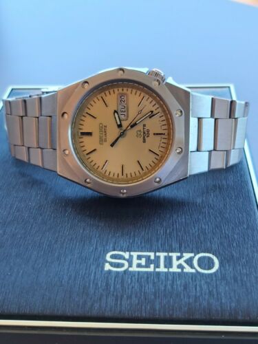 RARE Seiko SQ Sports 100 Watch, Royal Oak, ref.7546-7080, Vintage