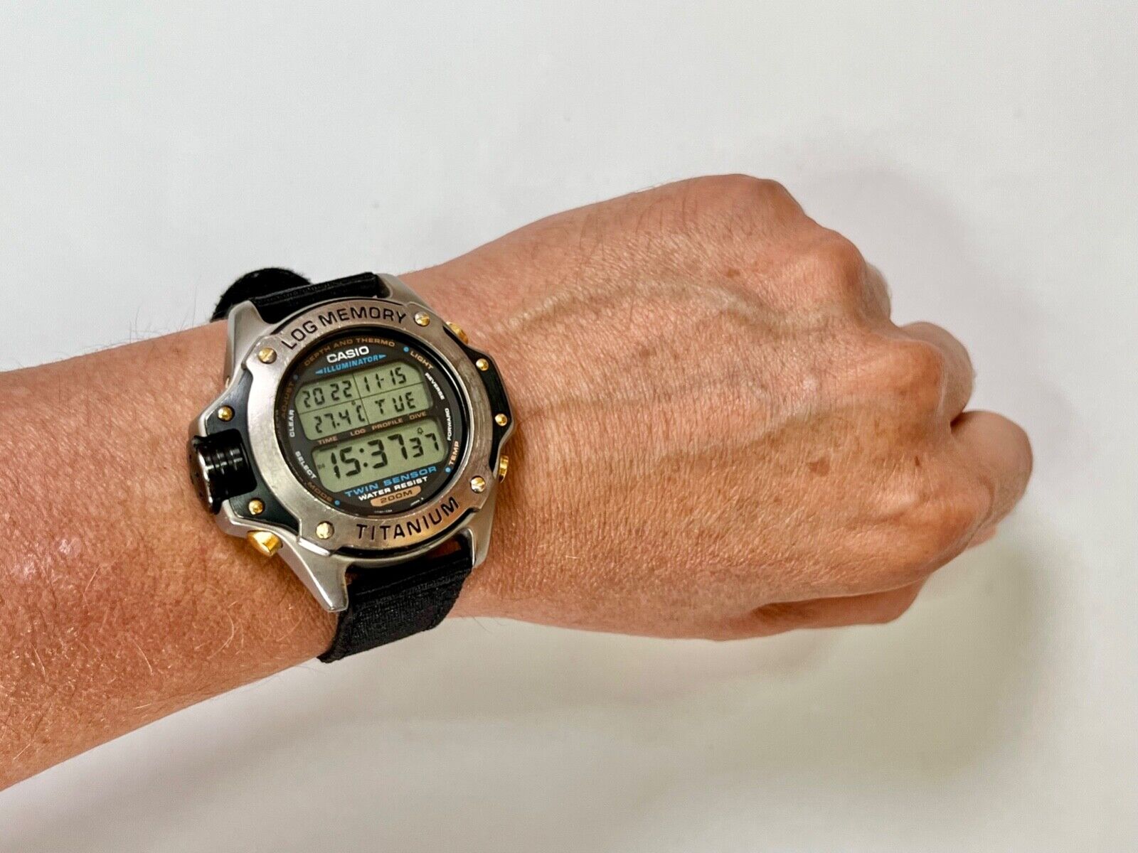 CASIO DEP-700 TITANIUM ILLUMINATOR JAPAN WATCH | WatchCharts CASIO DEP-700 TITANIUM ILLUMINATOR JAPAN WATCH | WatchCharts