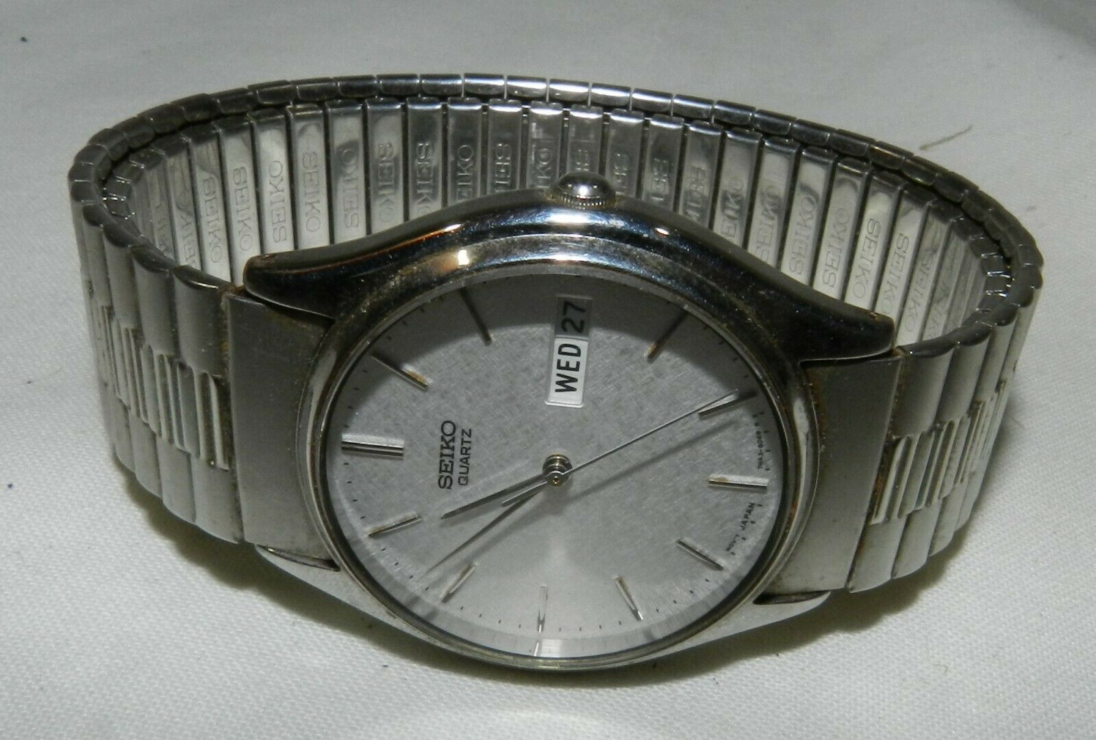 Men s Seiko Quartz Watch silver Tone with Day Date 7N43 8A89