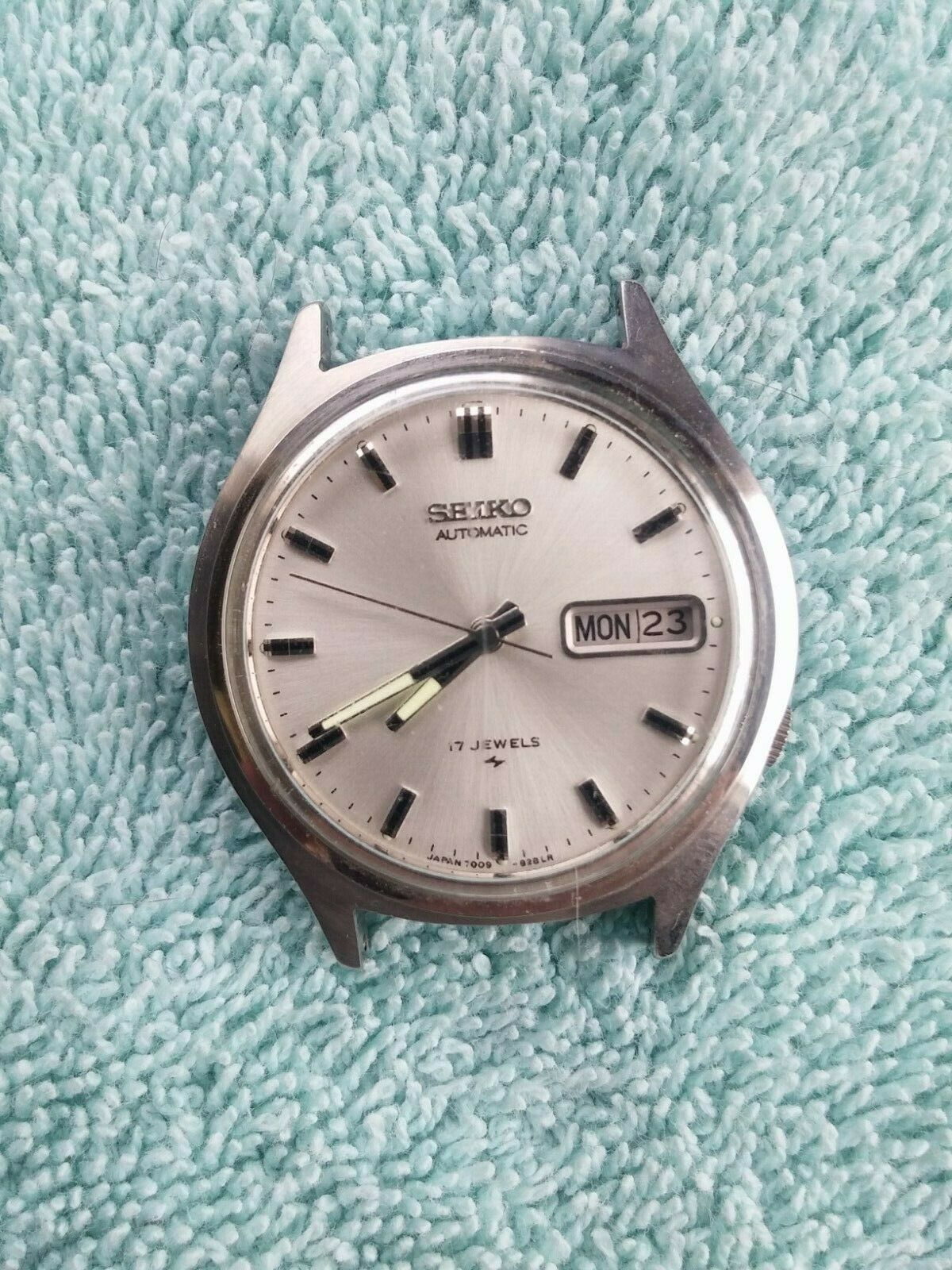 seiko 7009 8028