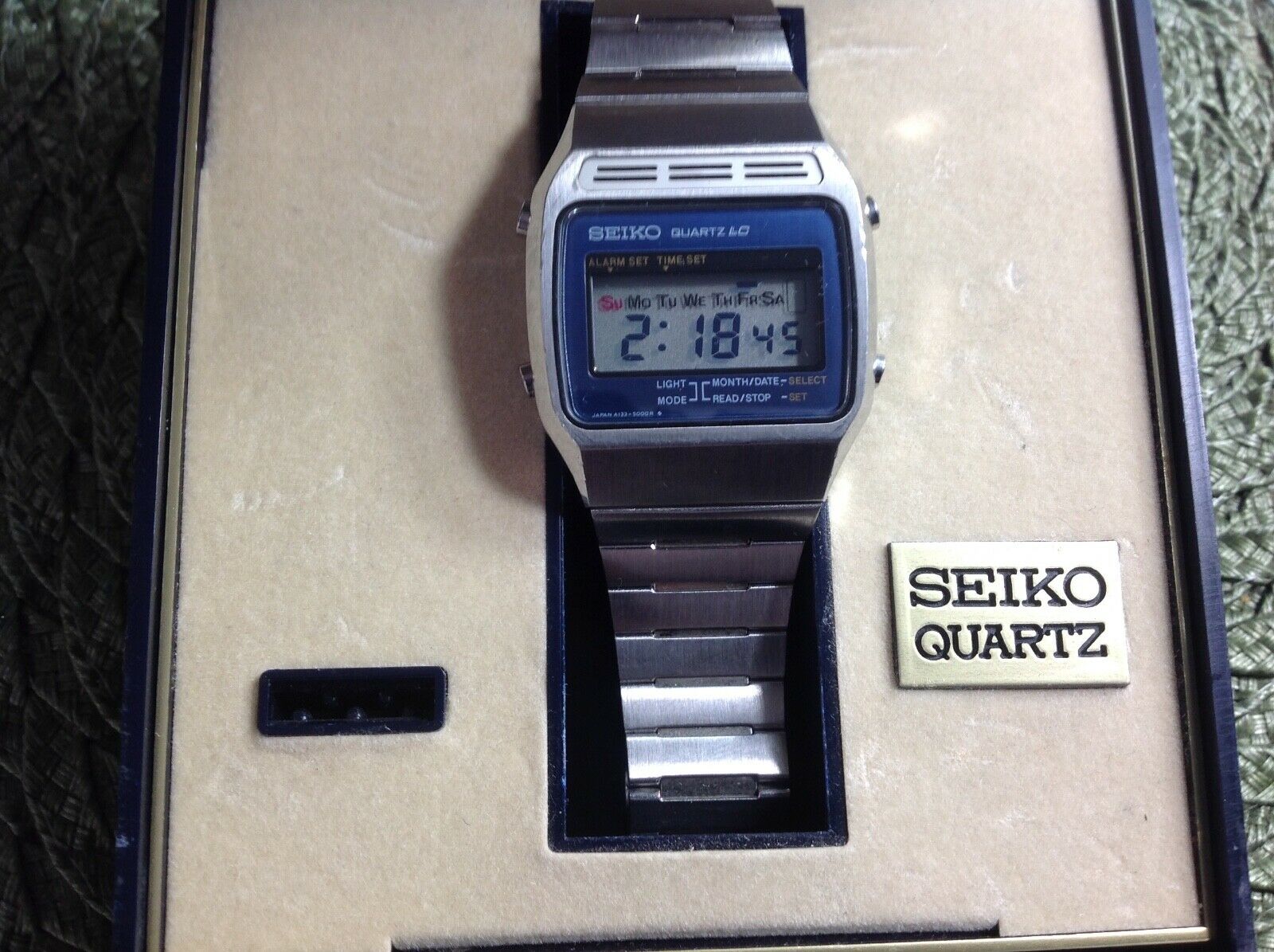 SEIKO QUARTZ LCD A133 5009 G EXCELLENT WatchCharts