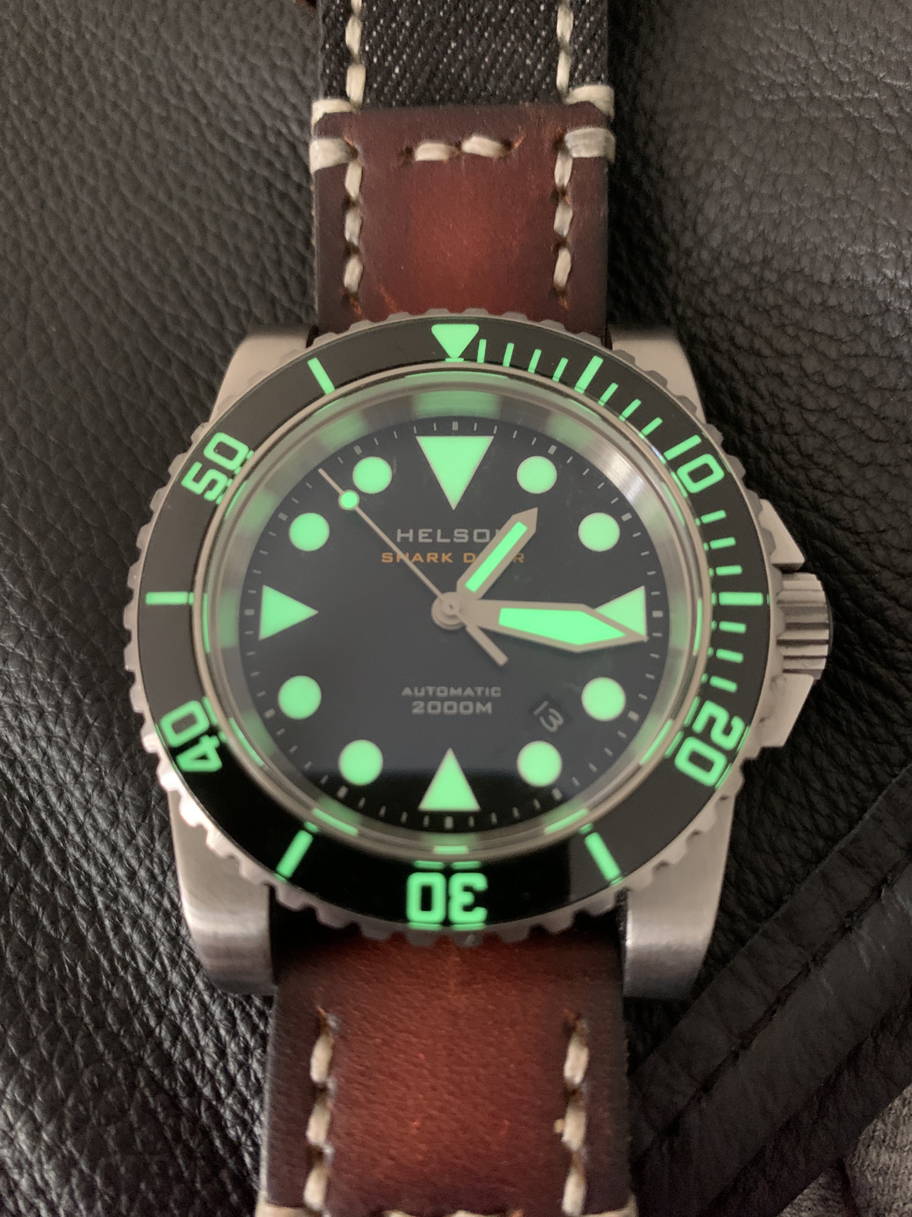 Helson shark sale diver 2000m