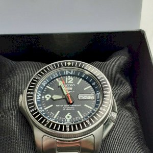 Seiko 5 Sports Automatic SKZ209 Atlas Landshark MOD | WatchCharts