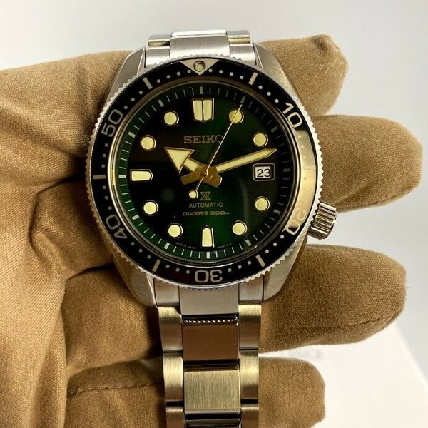 seiko dark green sunset