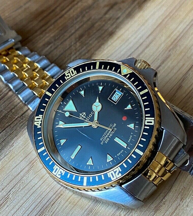 Zodiac red 2024 dot diver